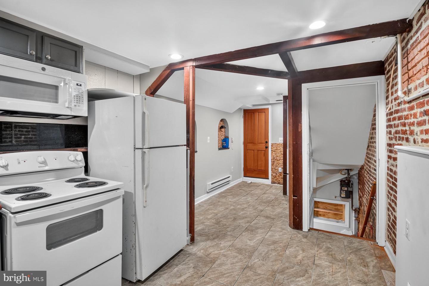 504 Callender St Property Photo 10
