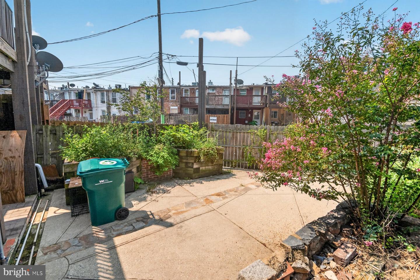 504 Callender St Property Photo 25
