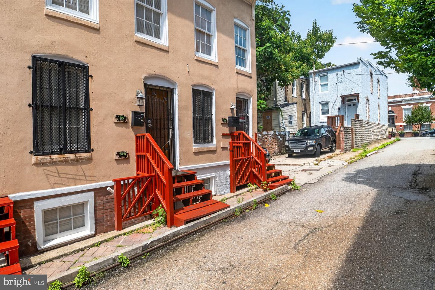 506 Callender St Property Photo 3