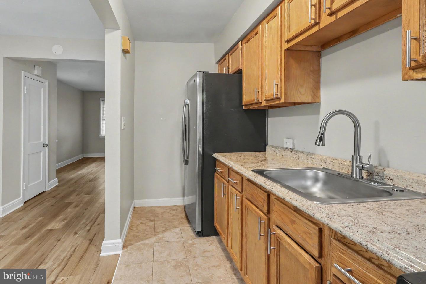 5532 Nome Ave Property Photo 5