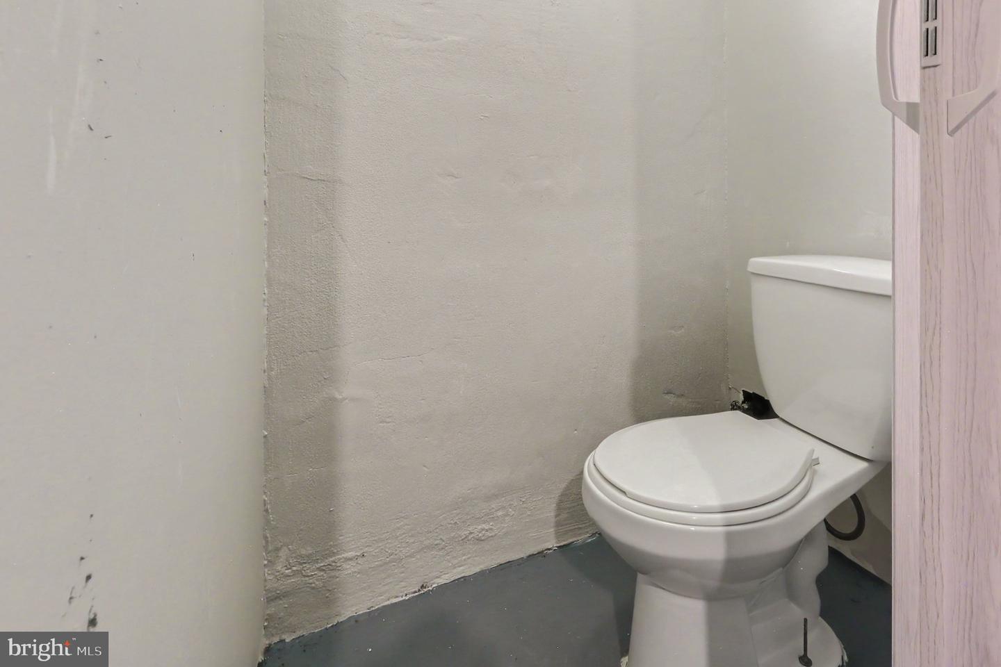5532 Nome Ave Property Photo 23