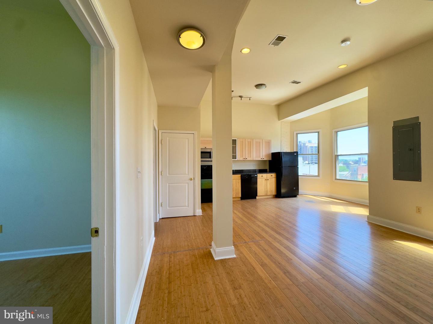 2401 Brookfield Ave #d6 Property Photo 3
