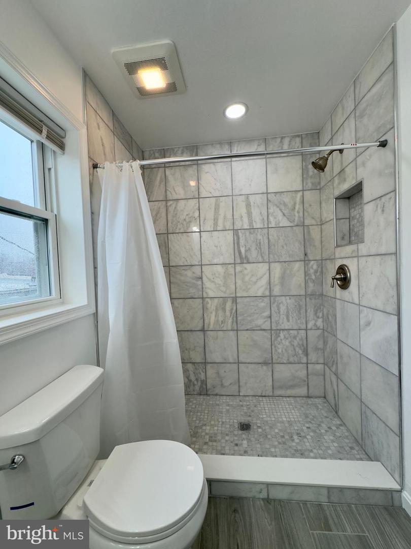 3331 Beech Ave Property Photo 18