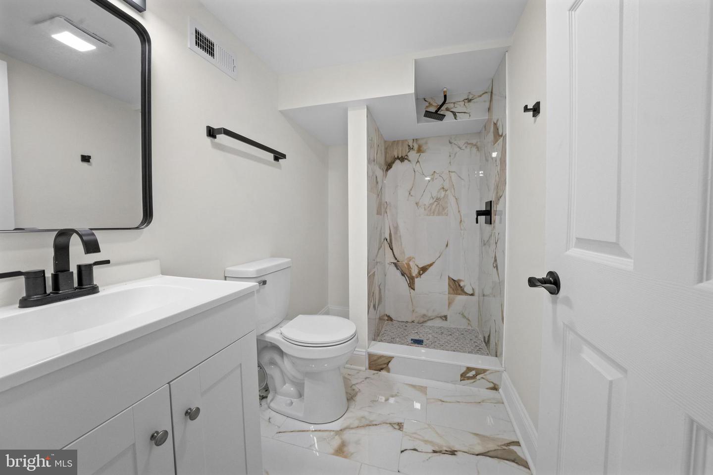 4911 Cordelia Ave Property Photo 25