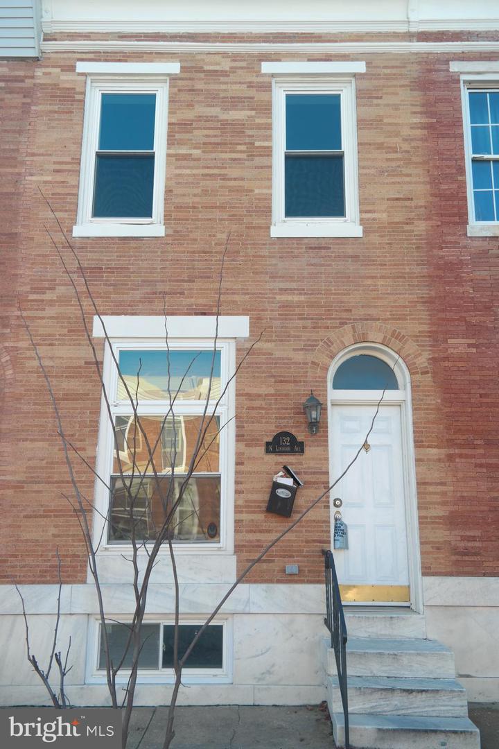 132 N Linwood Ave Property Photo 1
