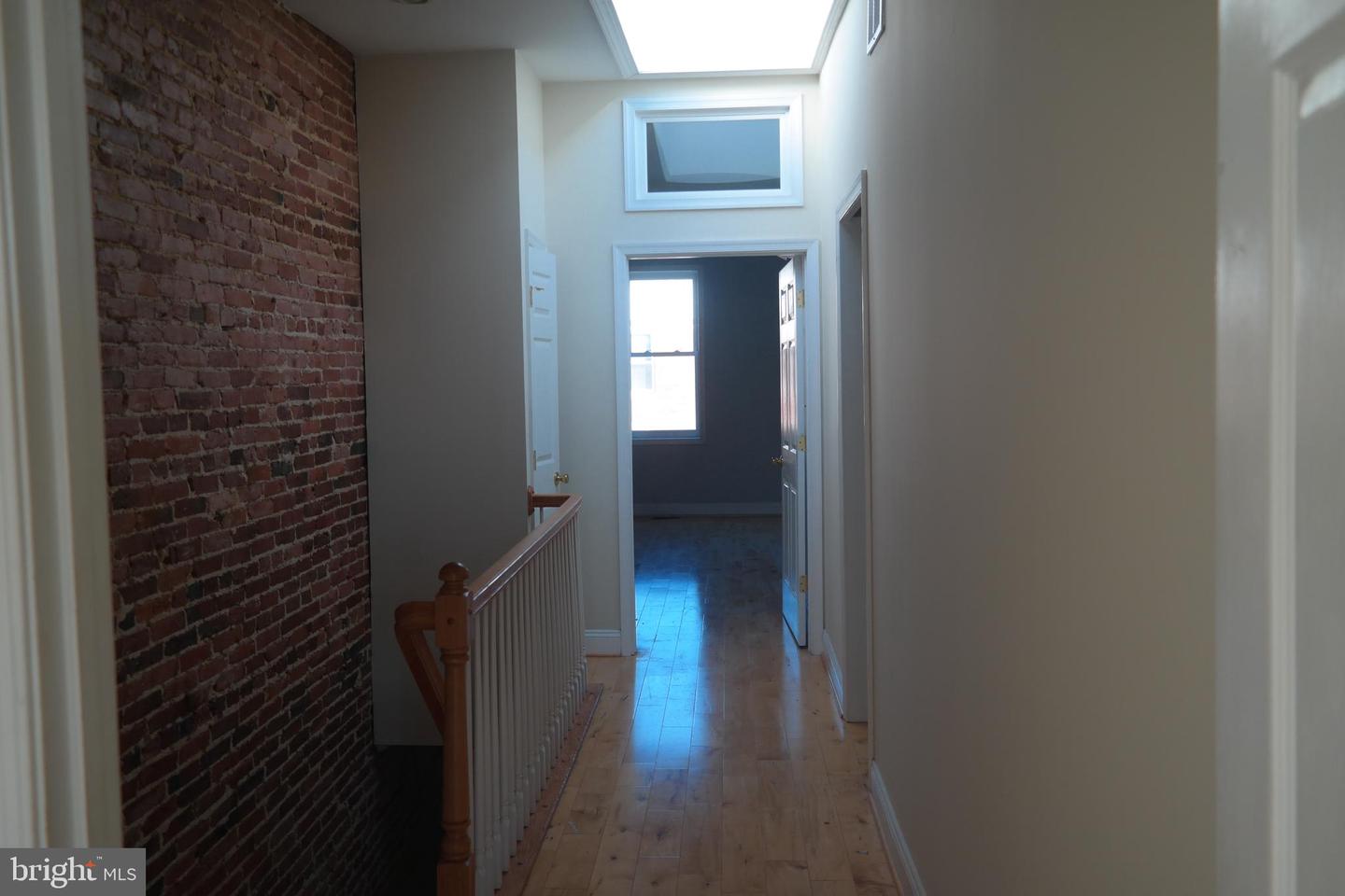 132 N Linwood Ave Property Photo 15