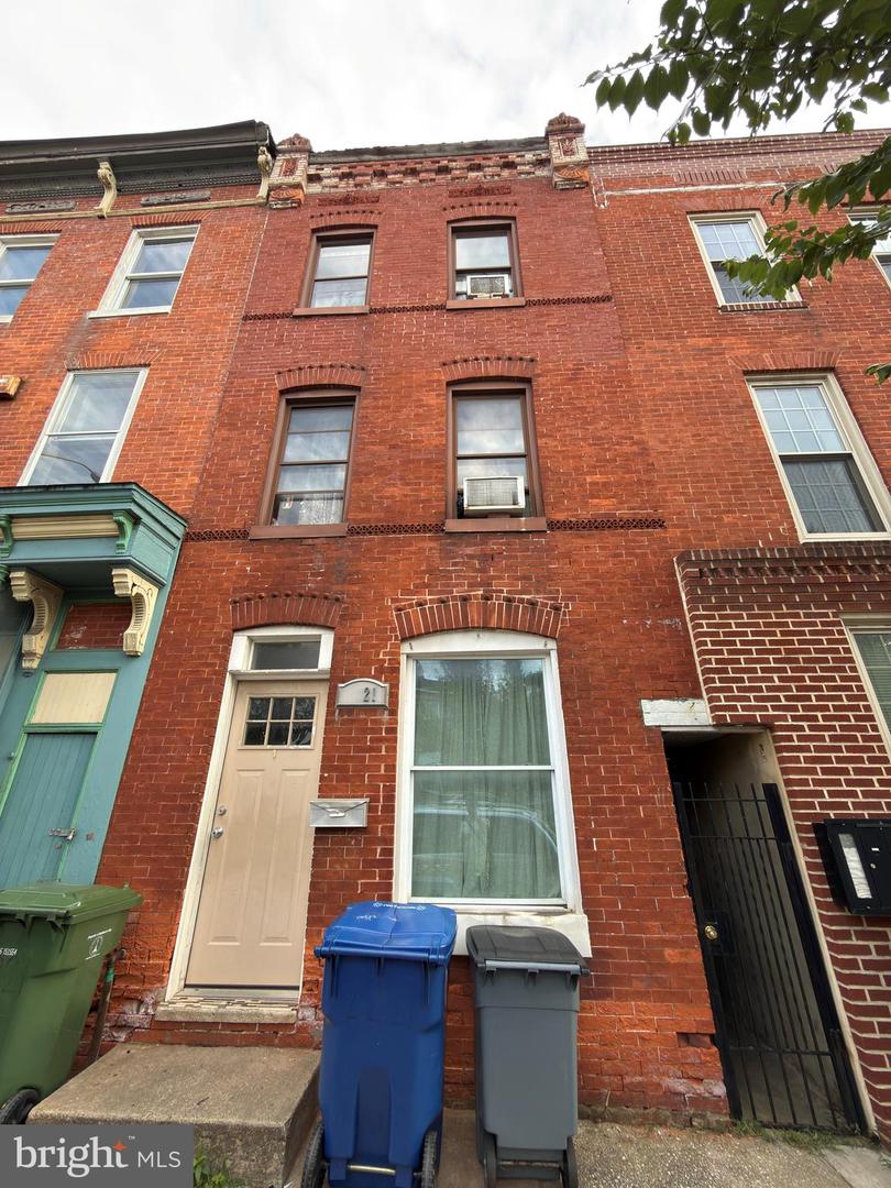 2221 Eastern Ave Property Photo 1