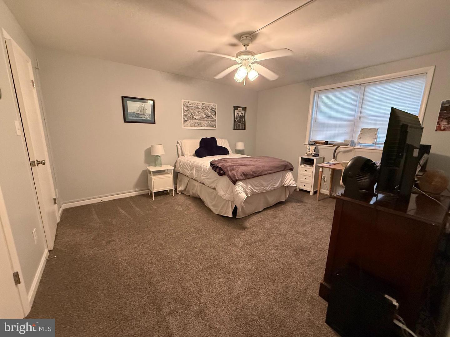 363 Homeland Southway #1b Property Photo 6
