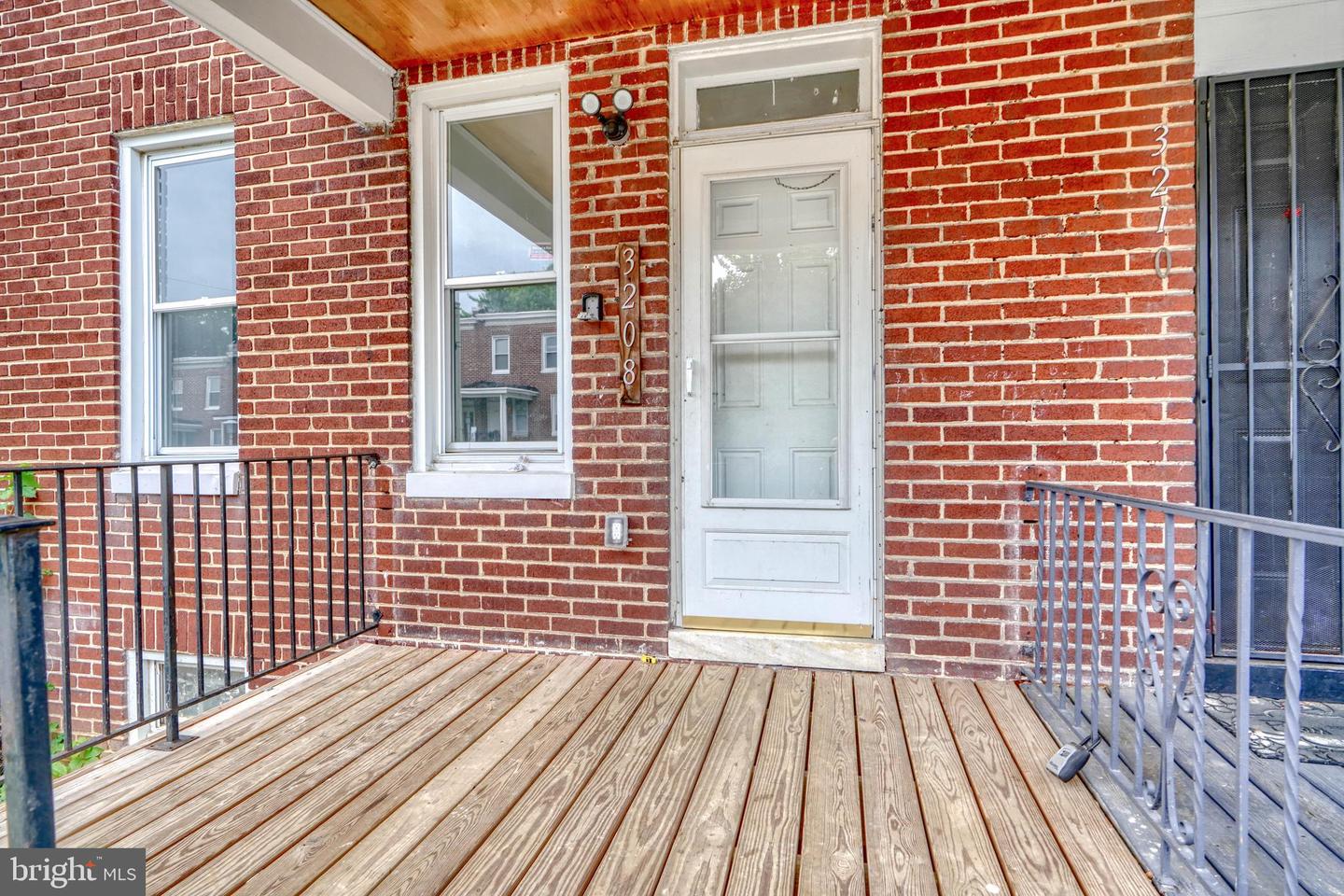 3208 Elmley Ave Property Photo 2