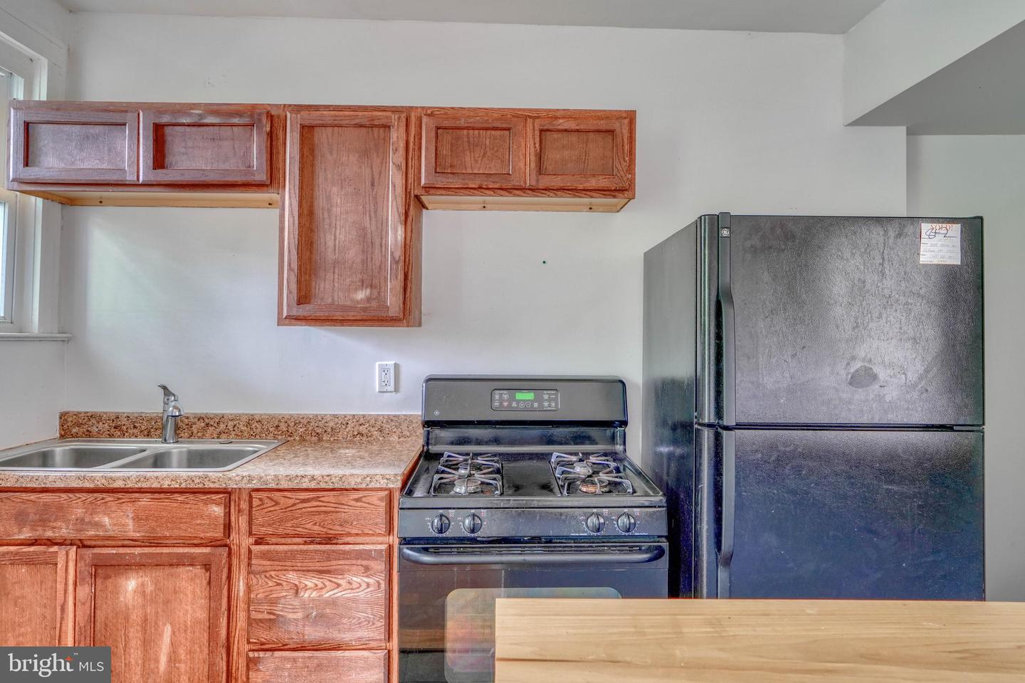 3208 Elmley Ave Property Photo 4