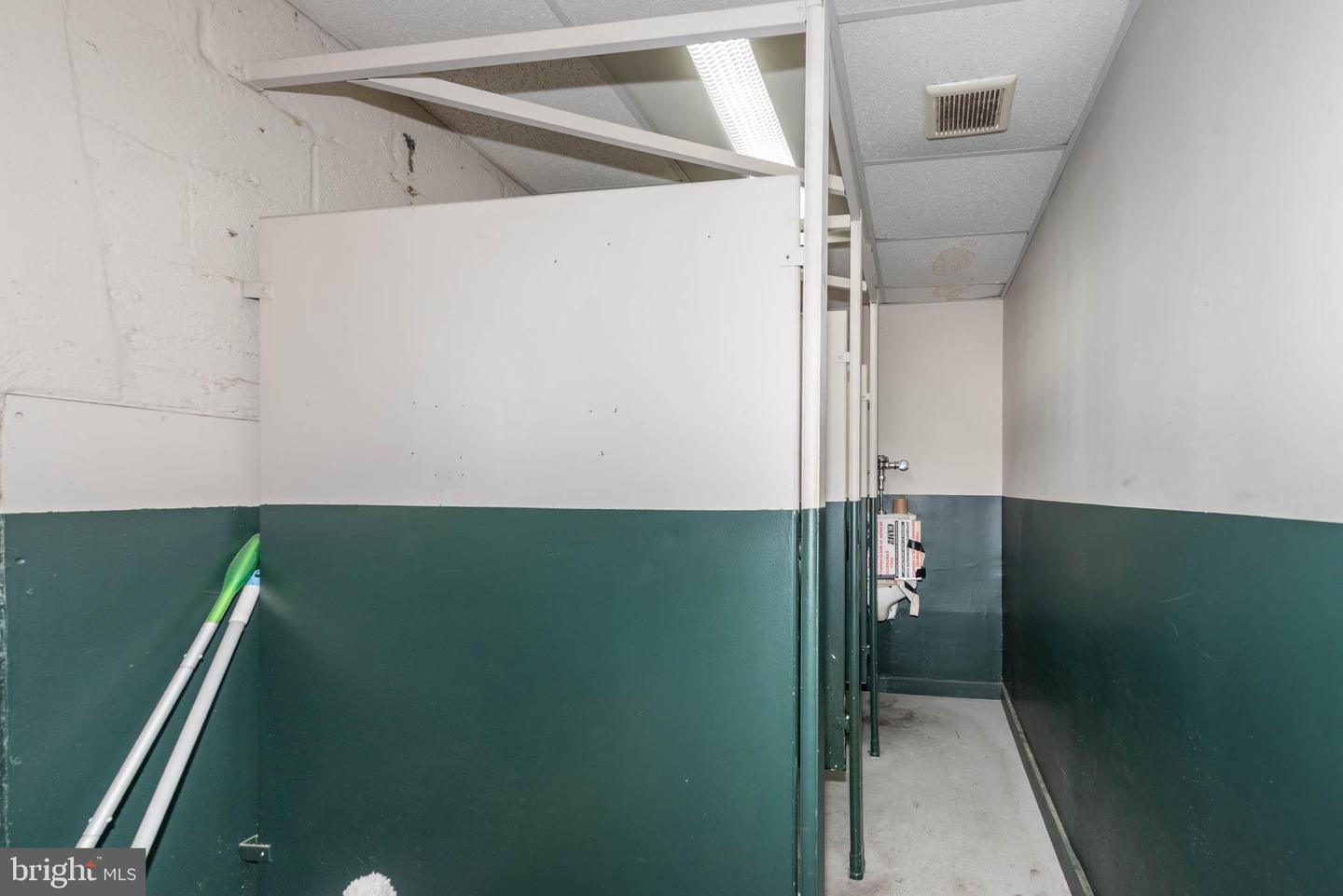 3605 Wilkens Ave Property Photo 10