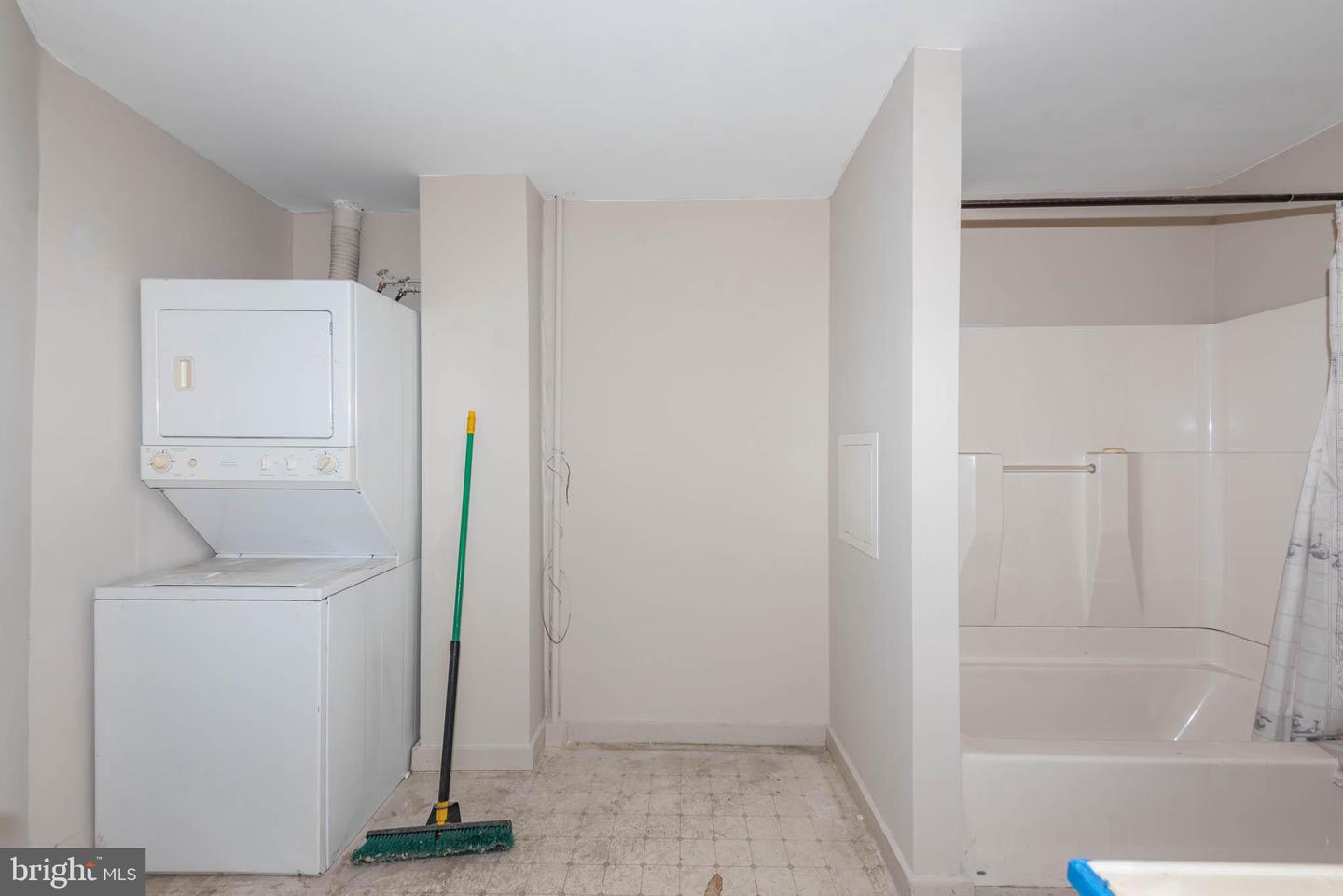3605 Wilkens Ave Property Photo 23