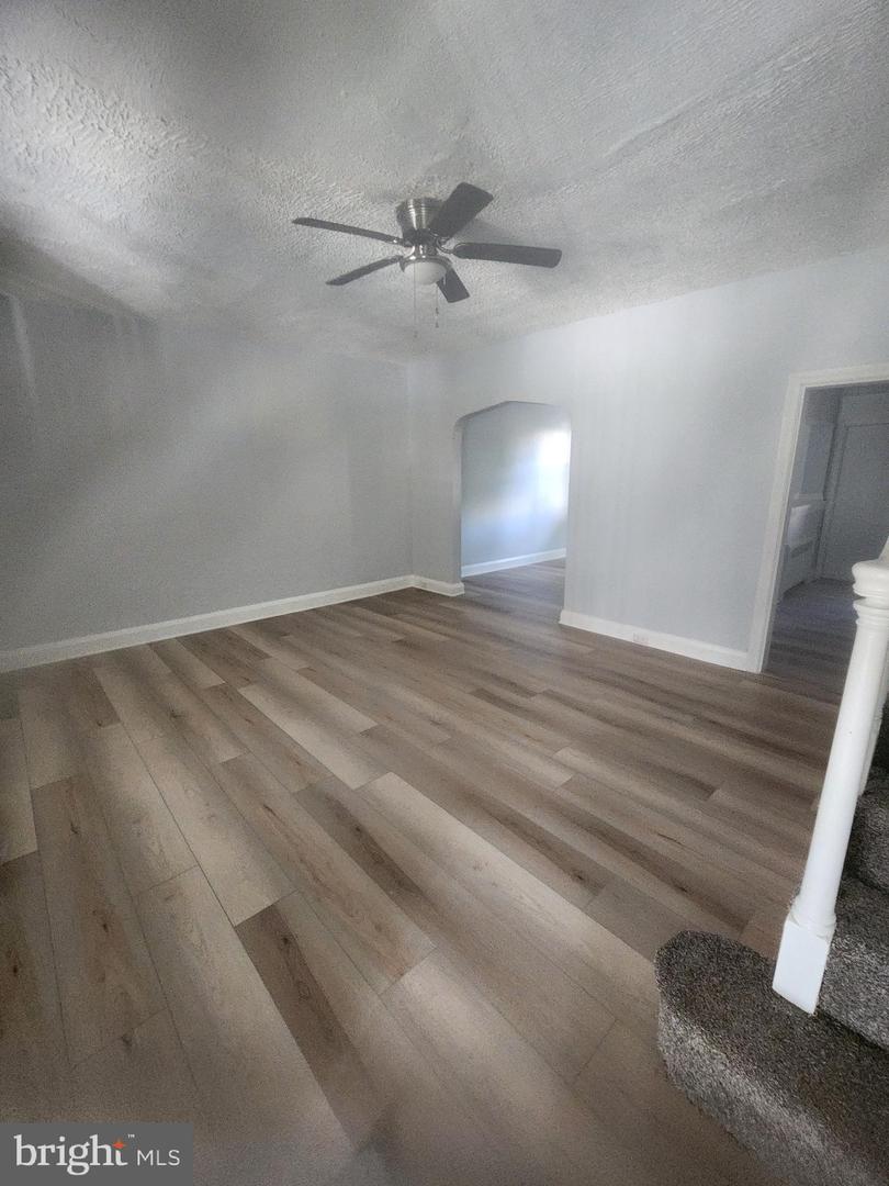 524 Beaumont Ave Property Photo 8