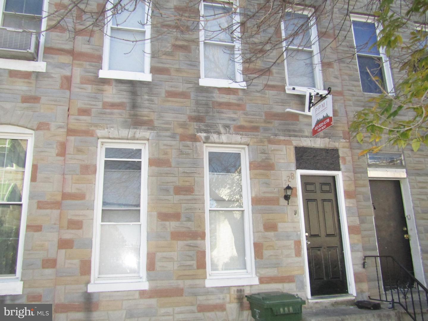 228 S Stricker St Property Photo 1