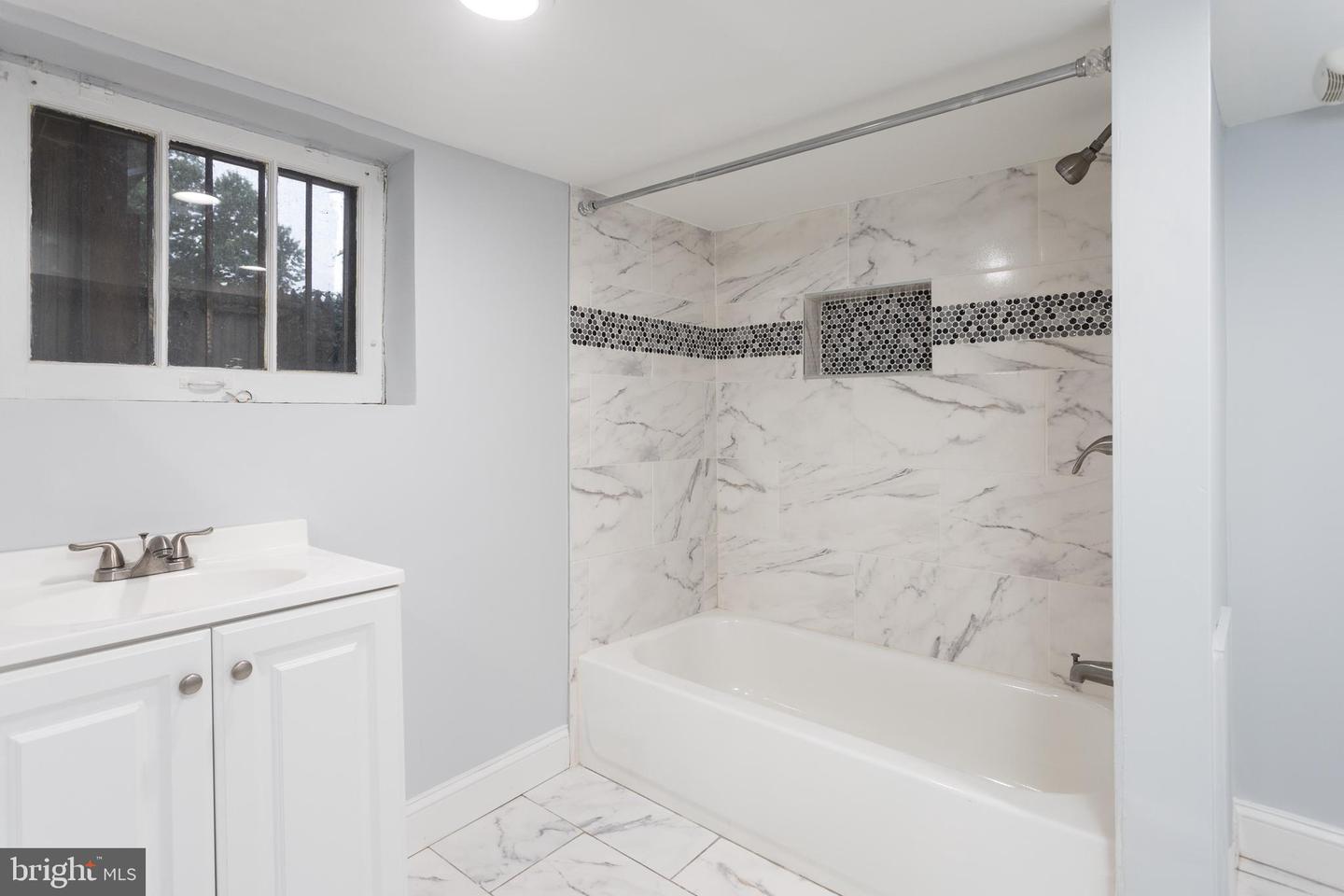 5316 Elsrode Ave Property Photo 25