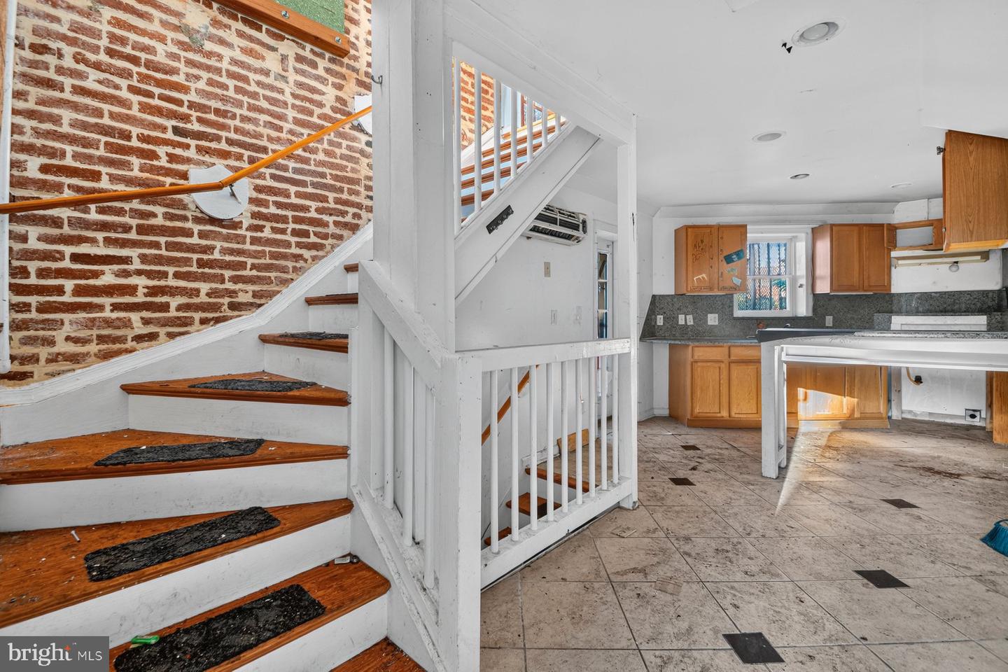 512 Callender St Property Photo 4