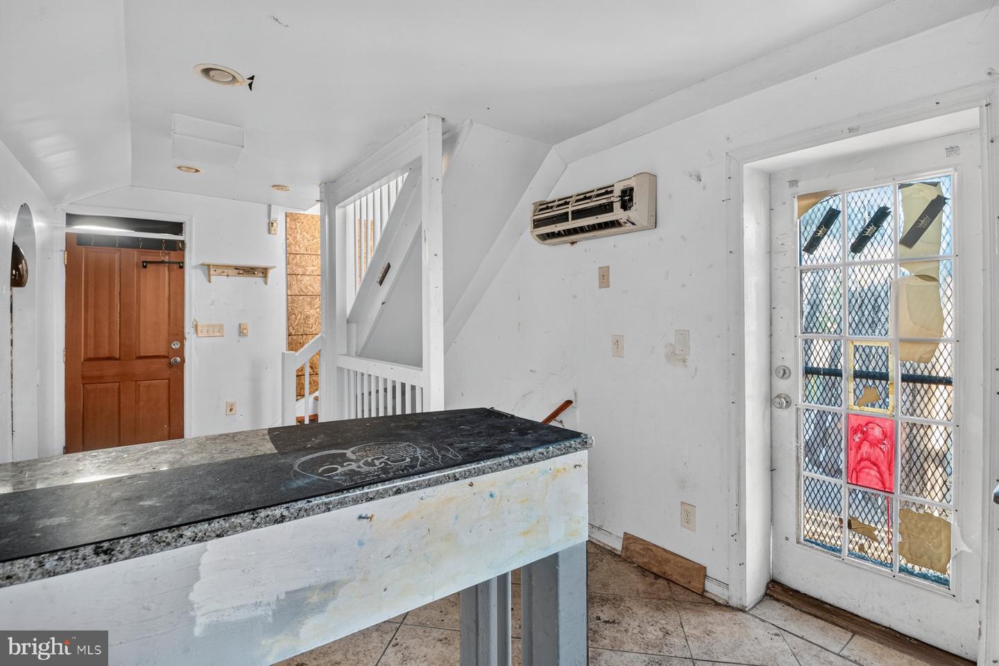 512 Callender St Property Photo 7