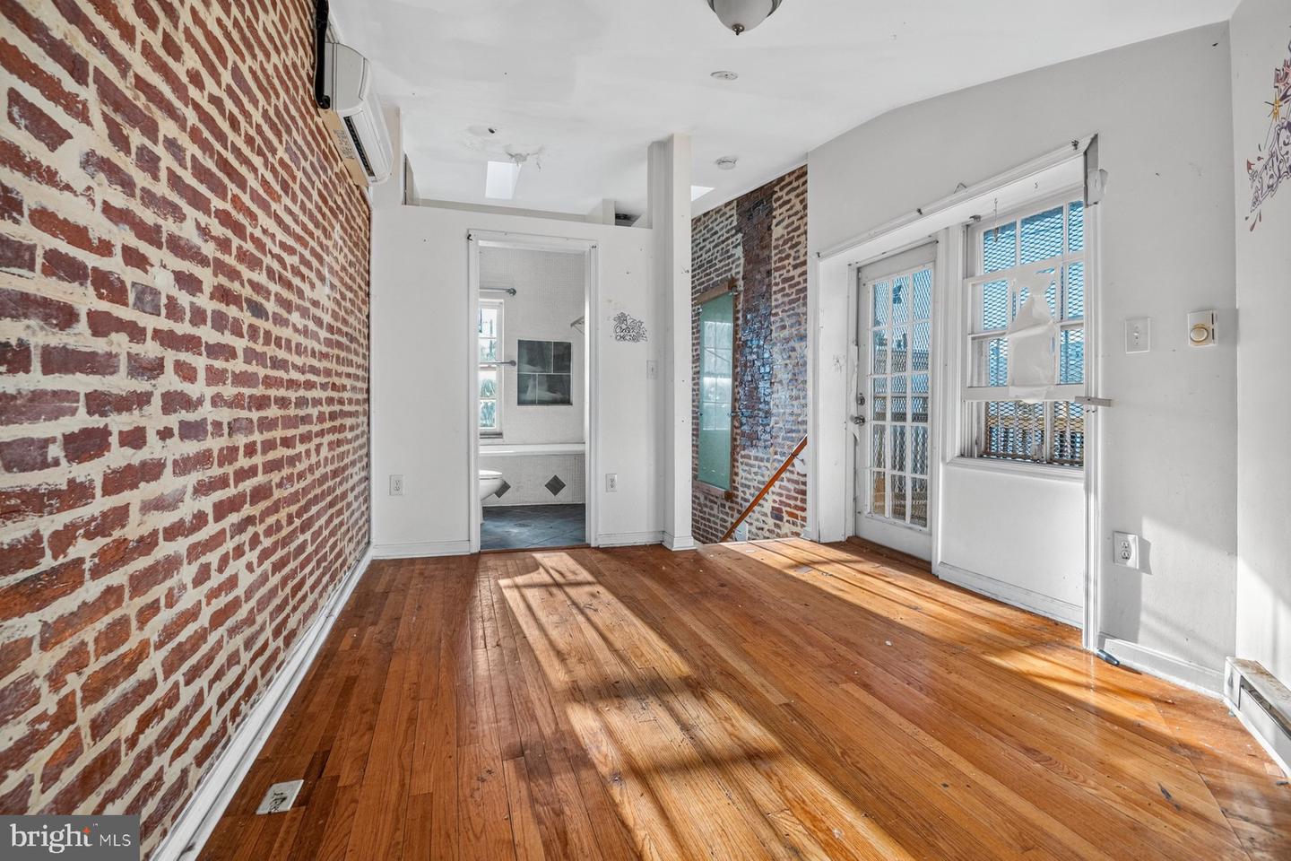 512 Callender St Property Photo 8