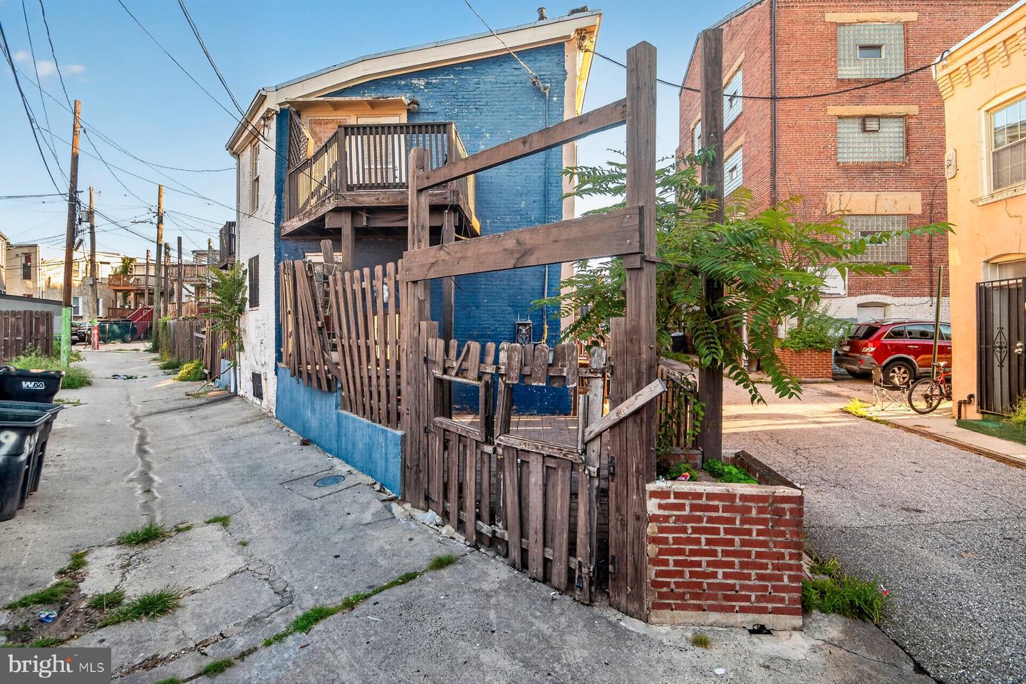 512 Callender St Property Photo 11