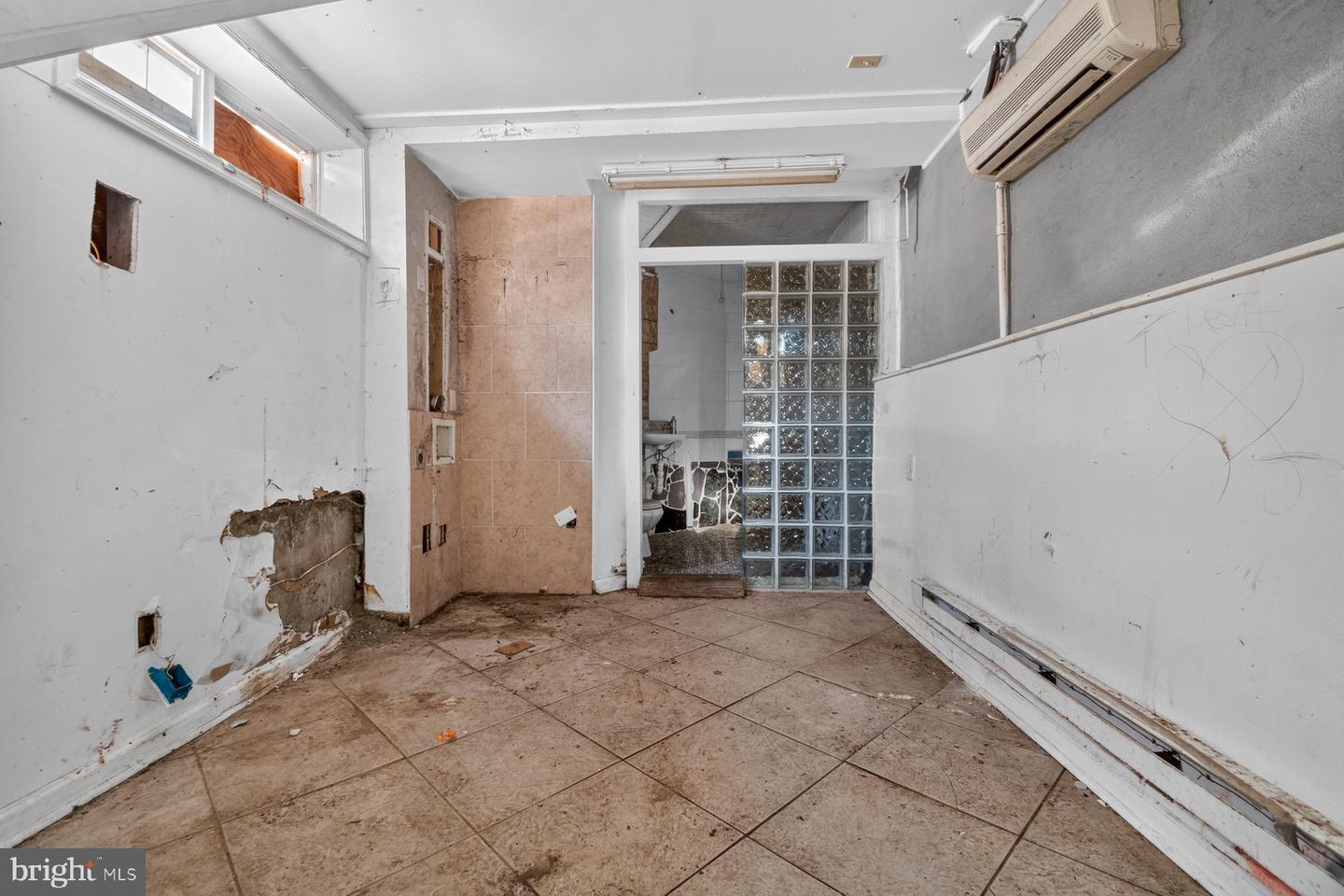512 Callender St Property Photo 15