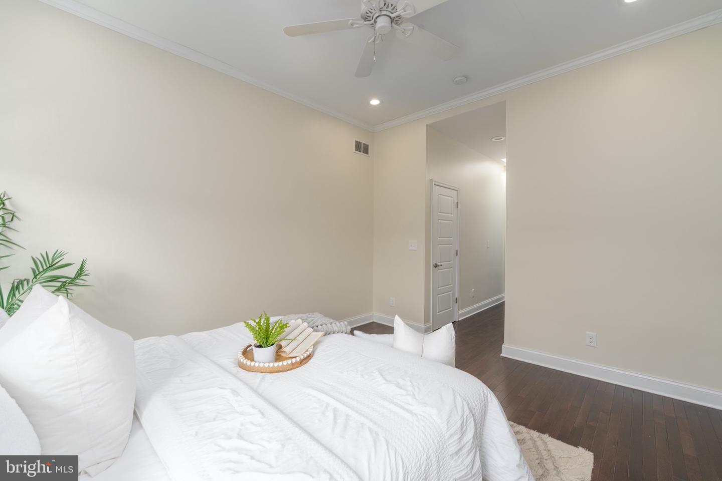 3716 Claremont St Property Photo 19