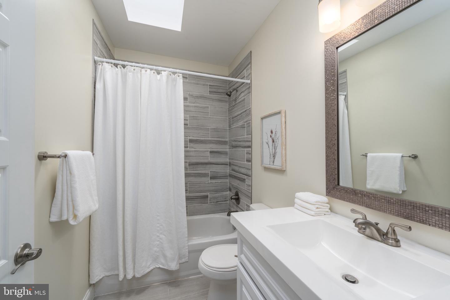 3716 Claremont St Property Photo 22