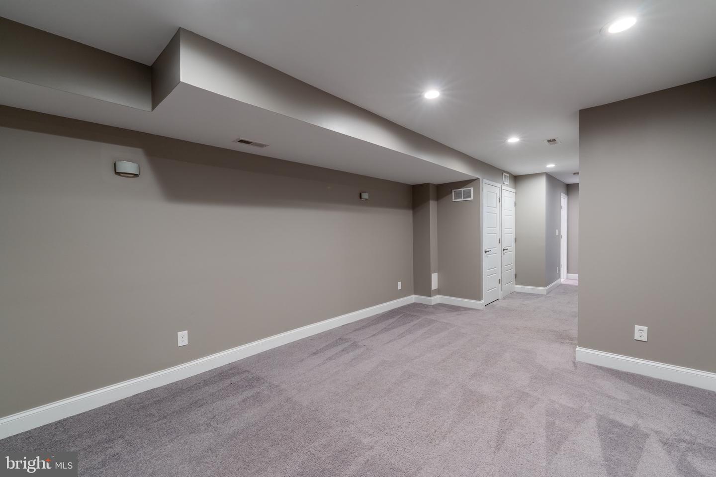 3716 Claremont St Property Photo 29