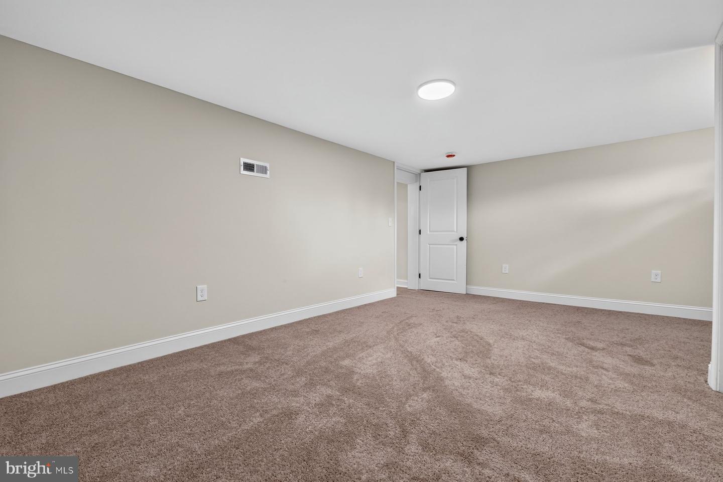 5937 Chinquapin Pkwy Property Photo 11