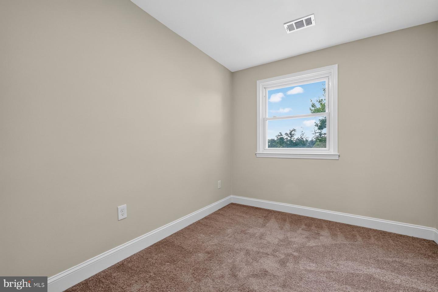 5937 Chinquapin Pkwy Property Photo 20