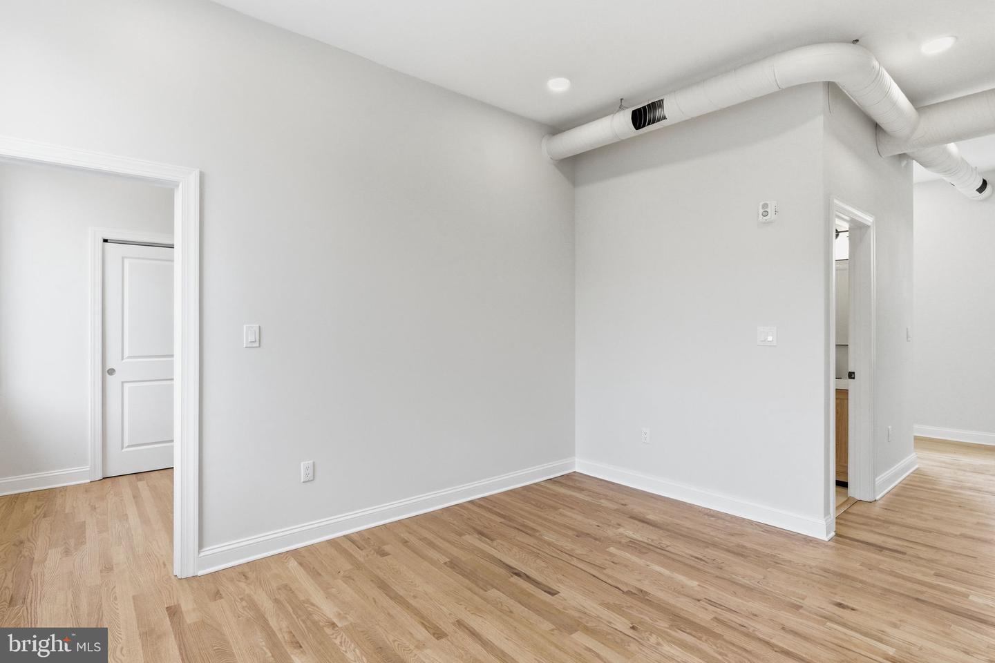 337 S Fremont Ave Property Photo 17