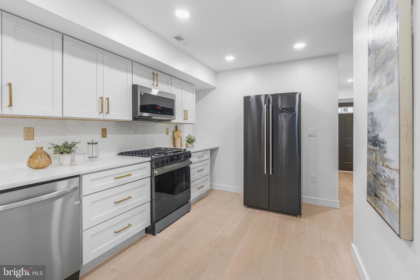 1802 E Lafayette Ave Property Photo 12