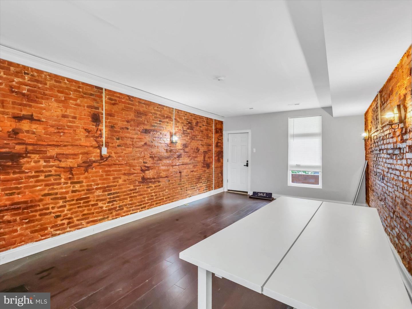 3009 Mcelderry St Property Photo 6
