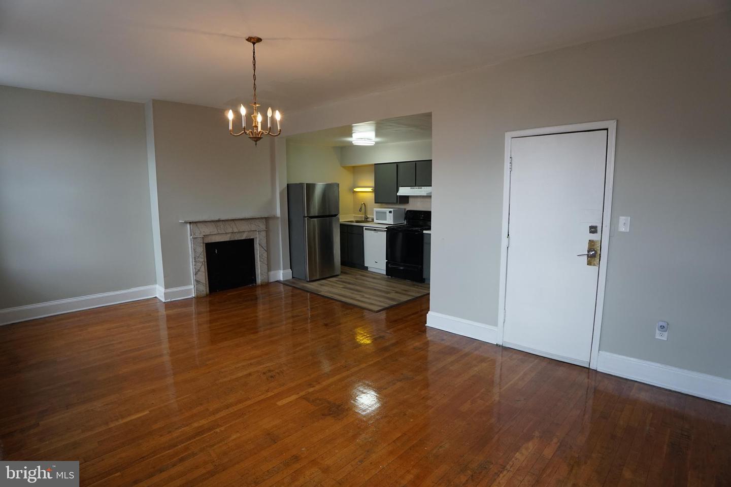 802 CATHEDRAL ST #5 Property Photo 1