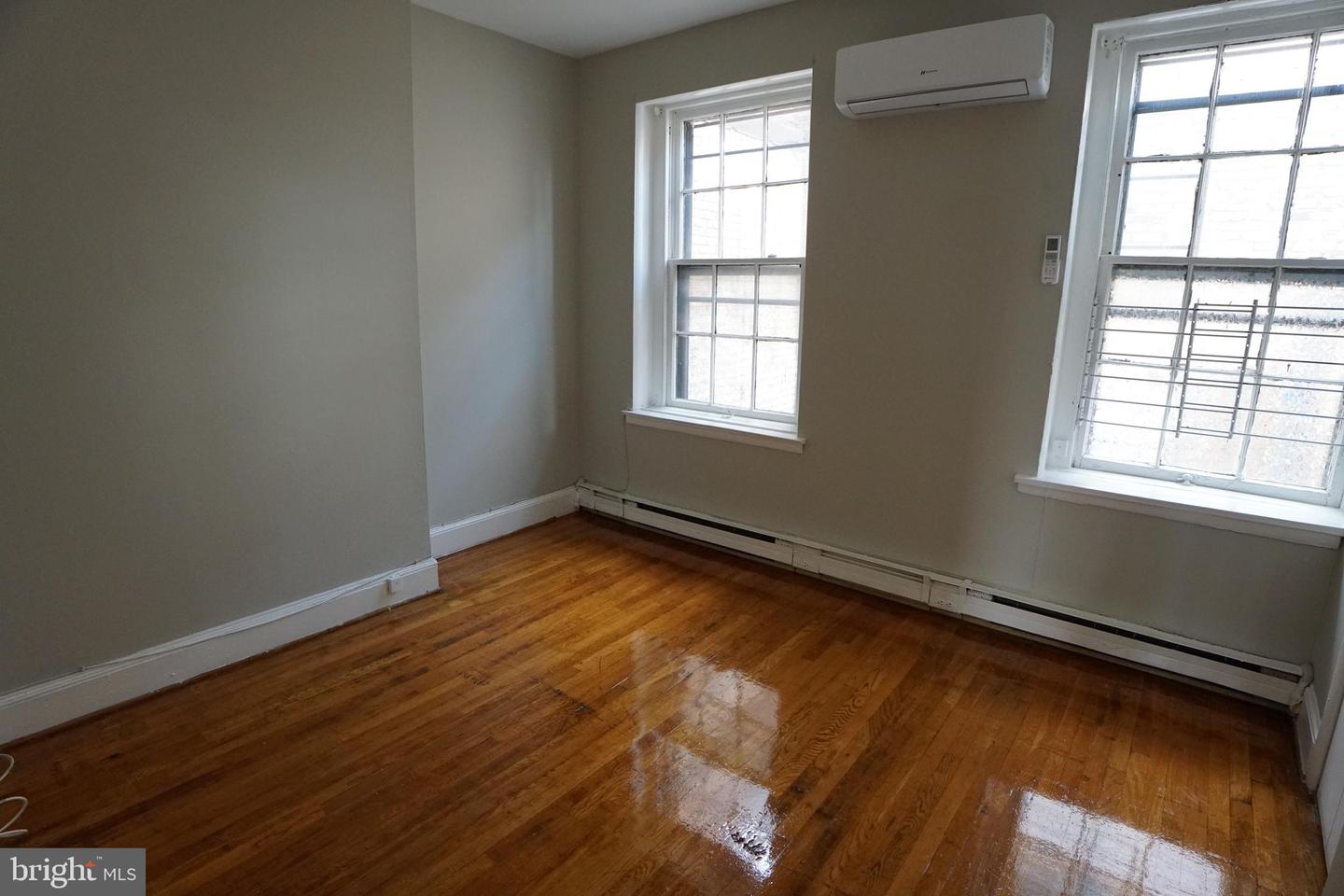 802 Cathedral St #5 Property Photo 6