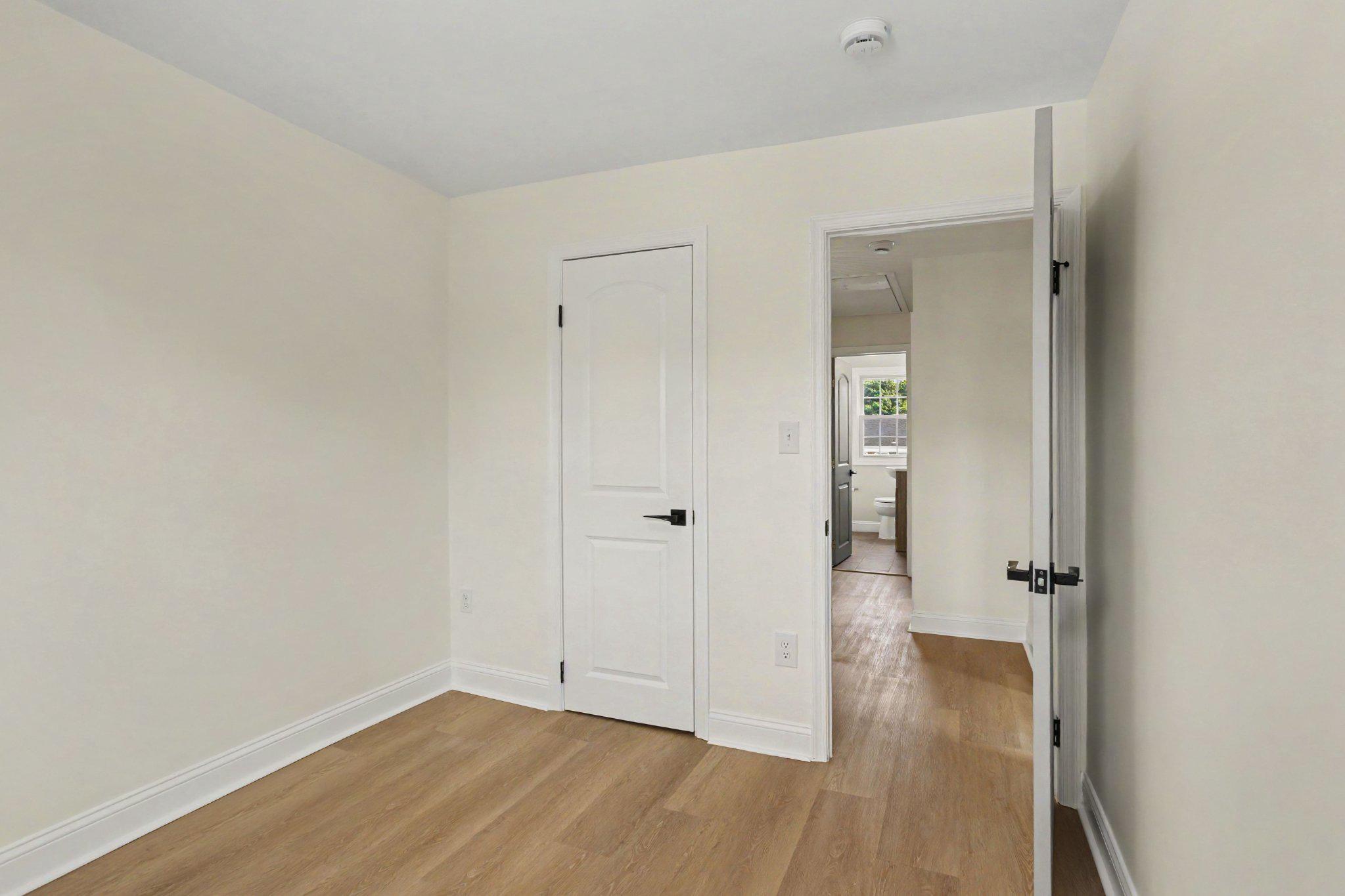 1635 Walterswood Rd Property Photo 14