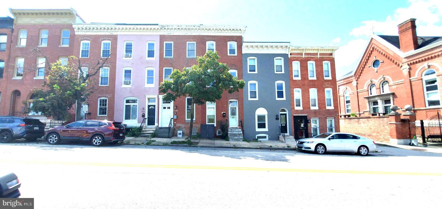 1923 E Baltimore St Property Photo 1