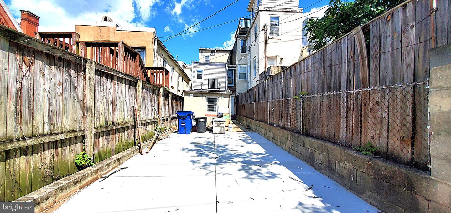 1923 E Baltimore St Property Photo 28