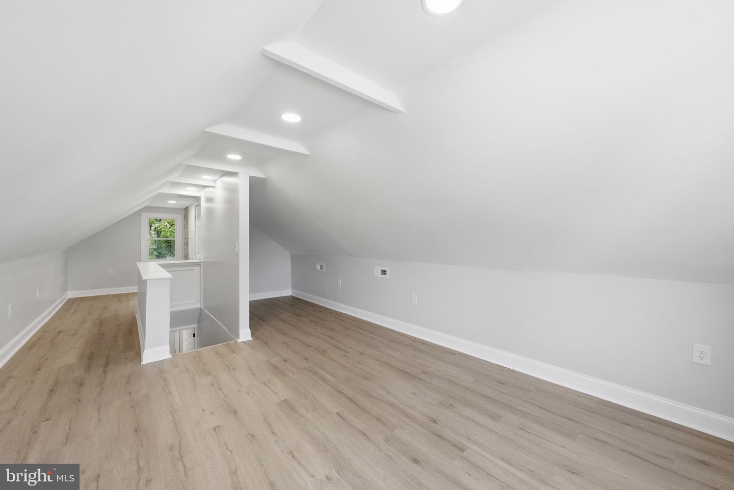 4707 Woodlea Ave Property Photo 14