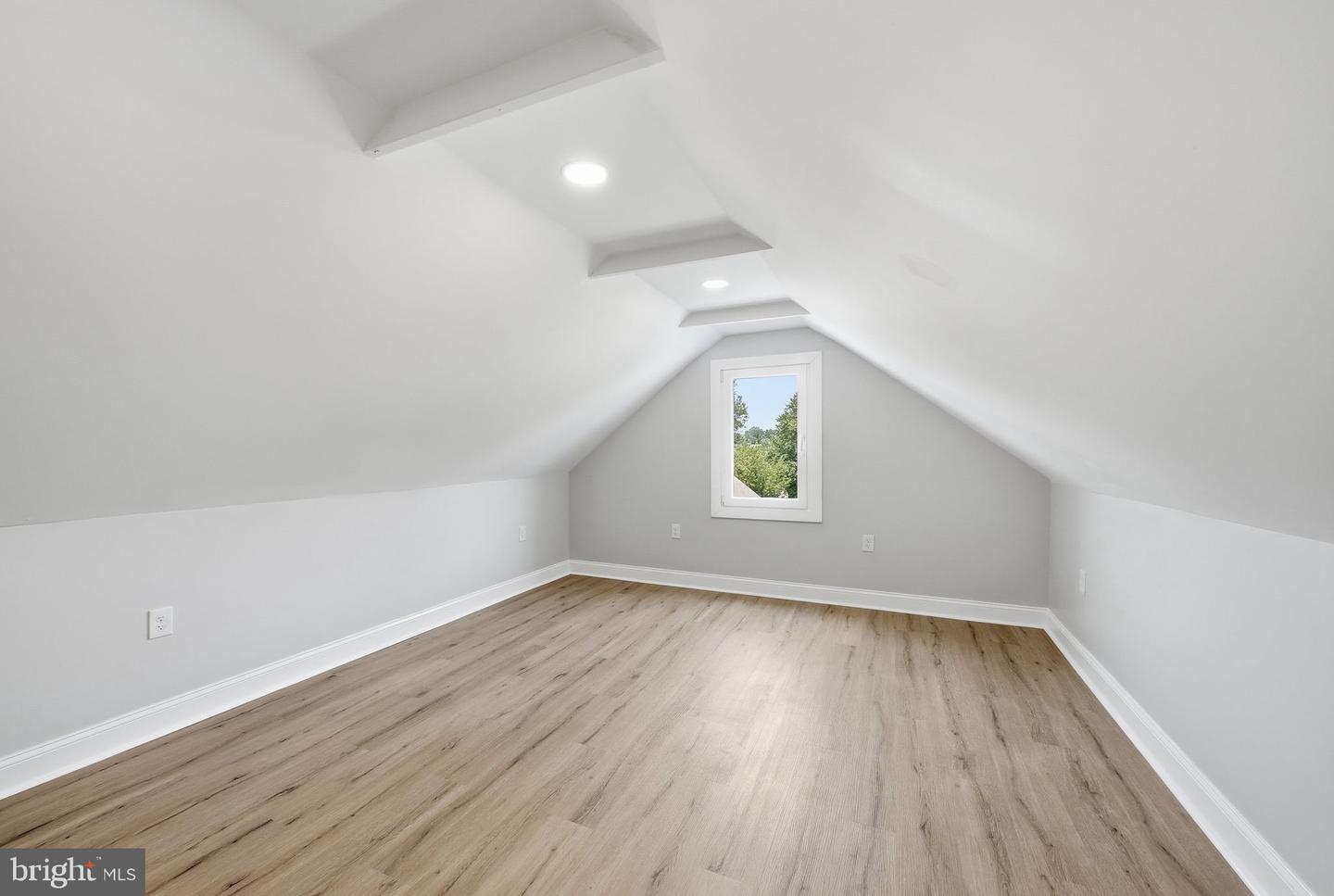 4707 Woodlea Ave Property Photo 15