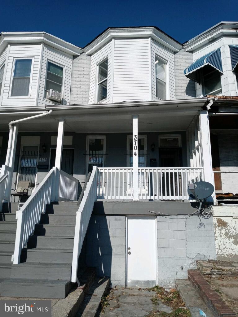 3704 W Belvedere Ave Property Photo 1