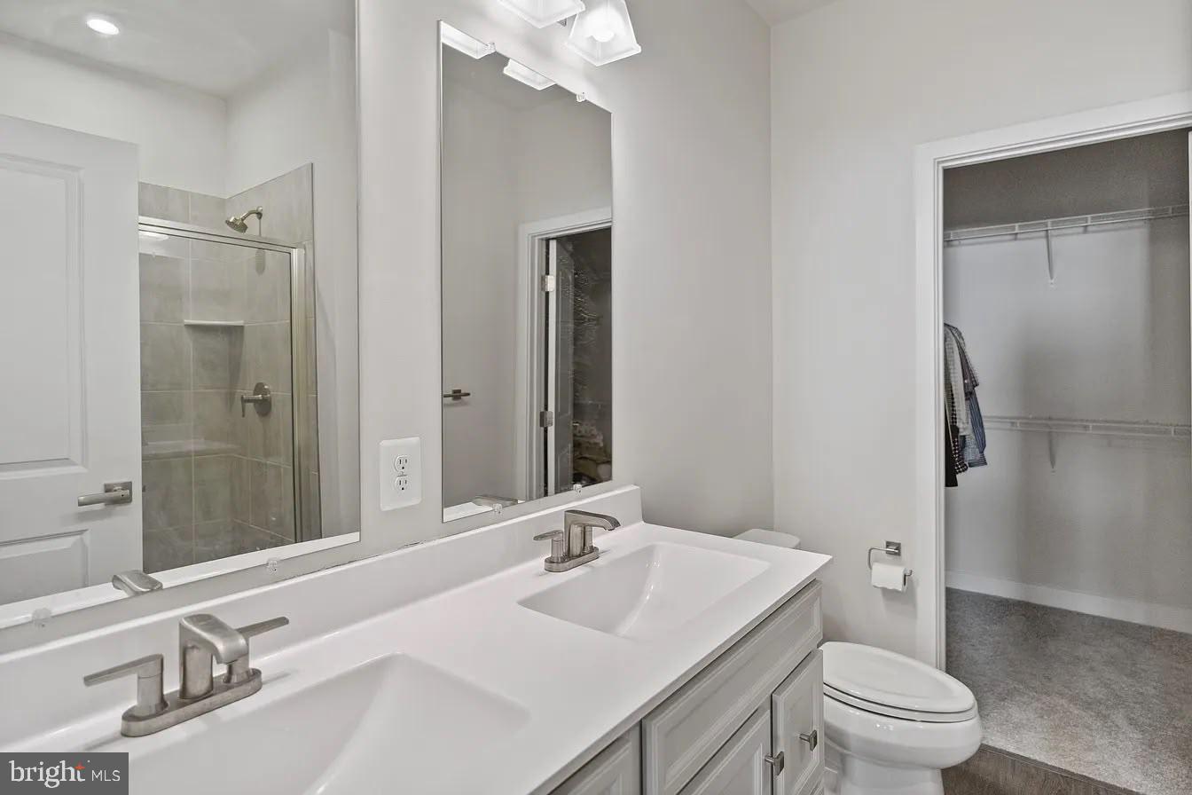 837 Lennox St Property Photo 9