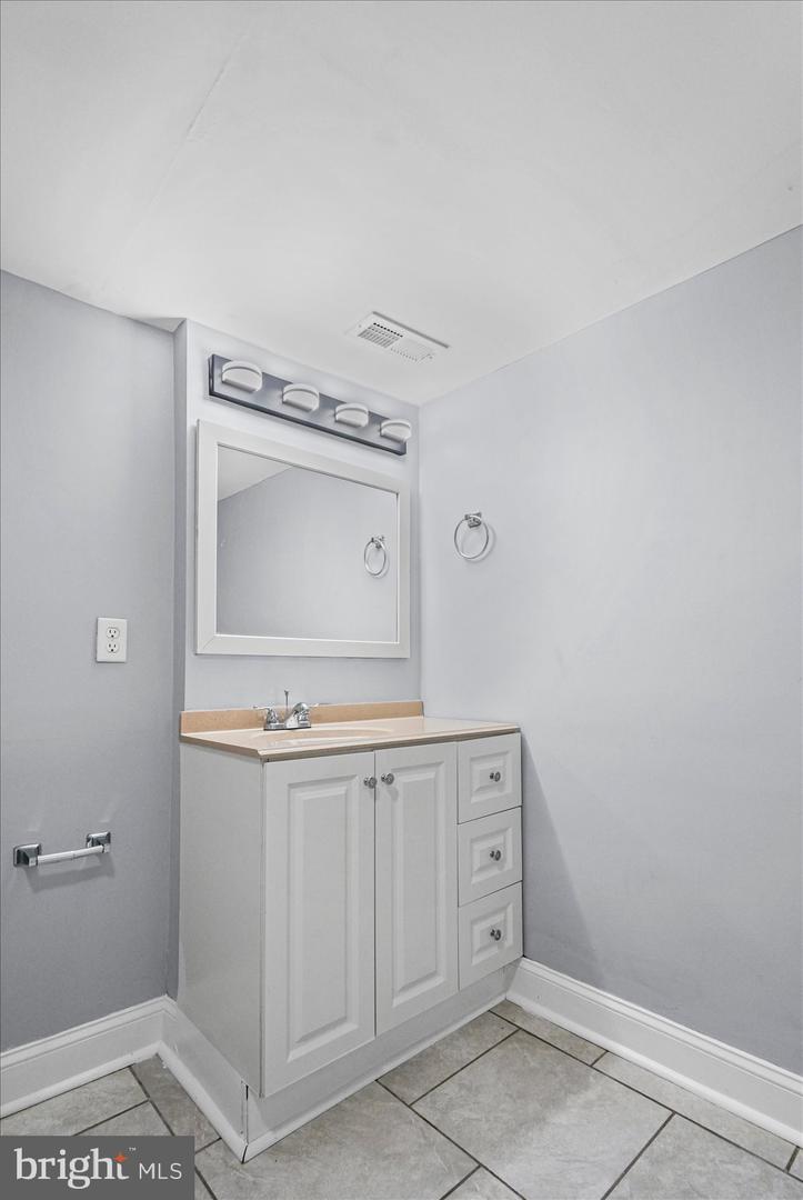 6628 Hartwait St Property Photo 17