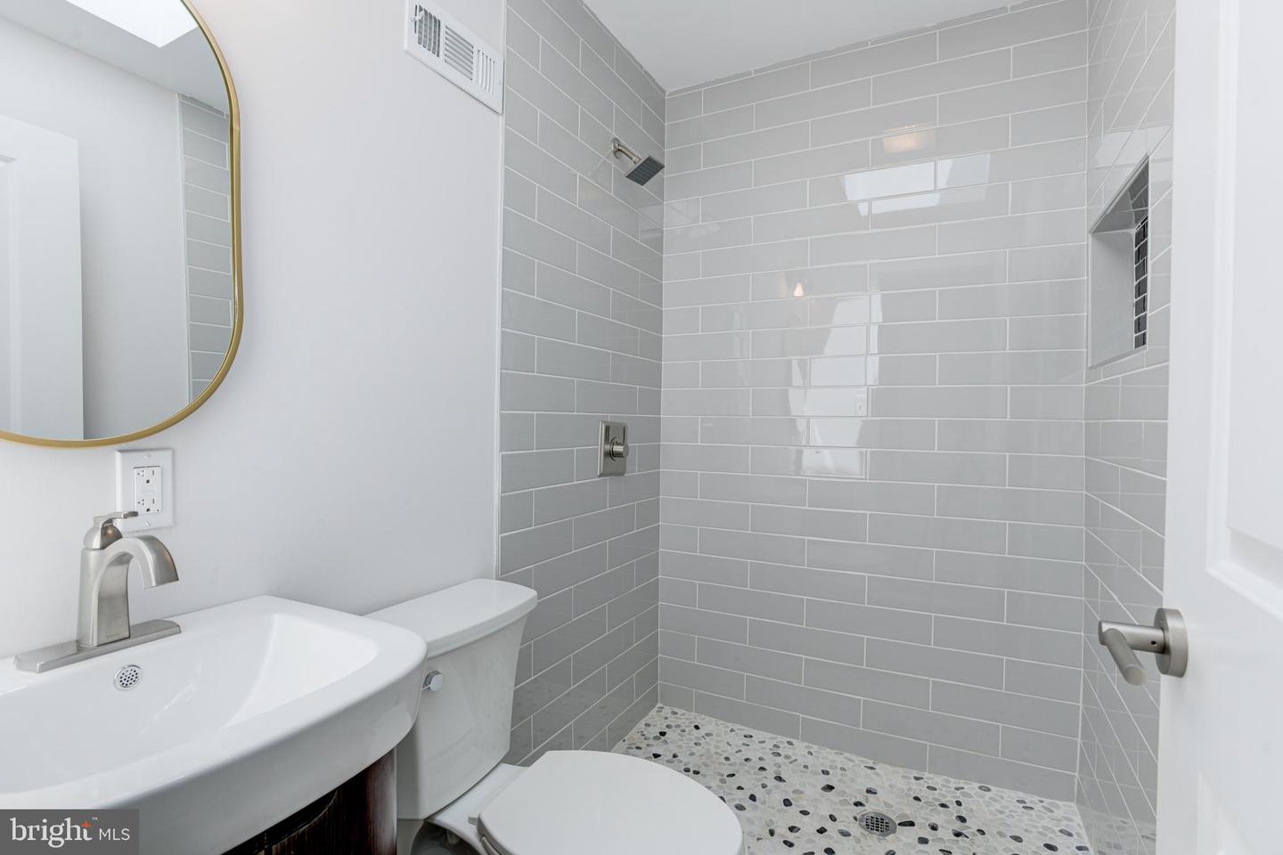 802 Mangold St Property Photo 37