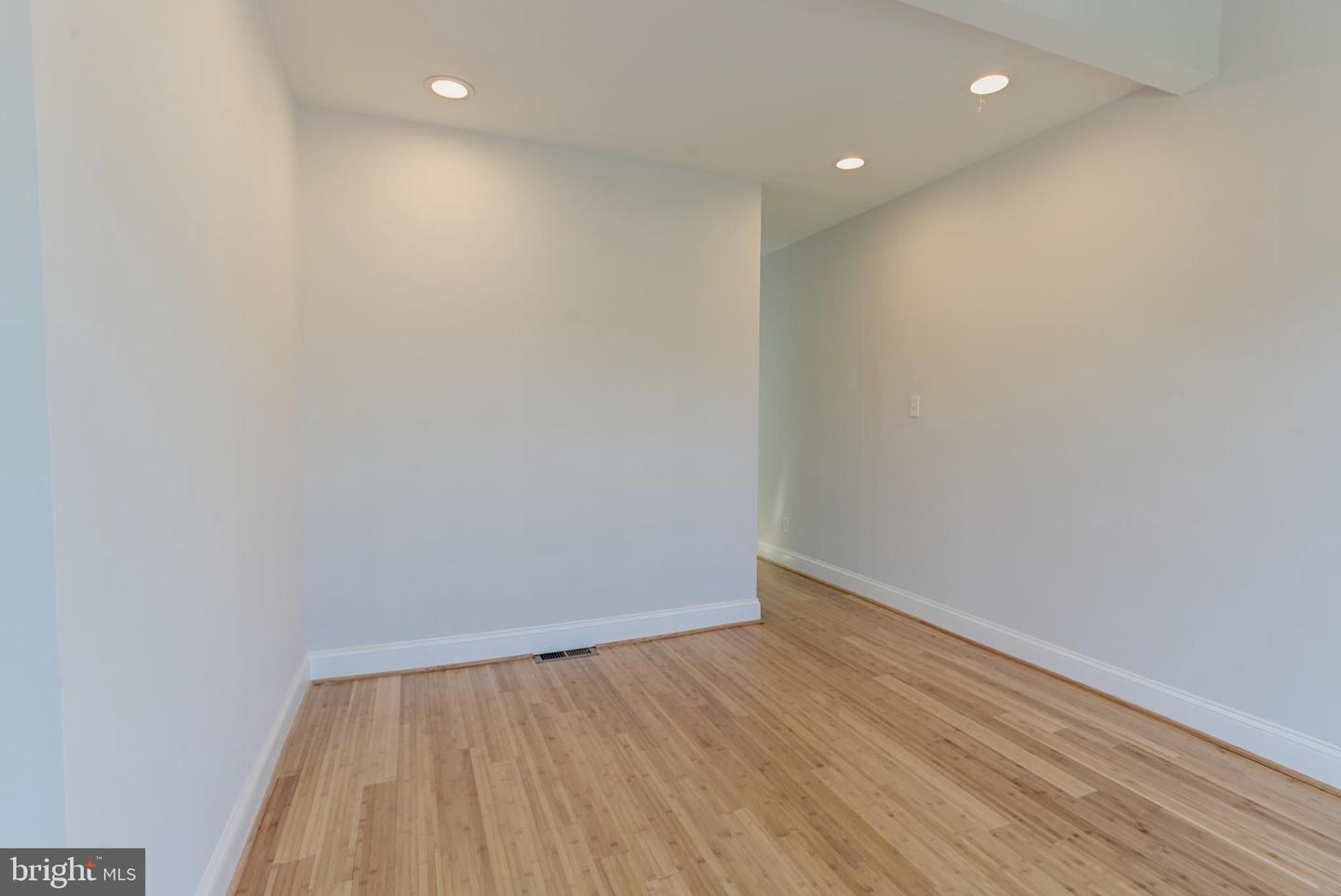 802 Mangold St Property Photo 38