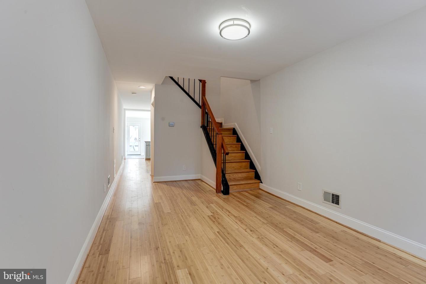 802 Mangold St Property Photo 48
