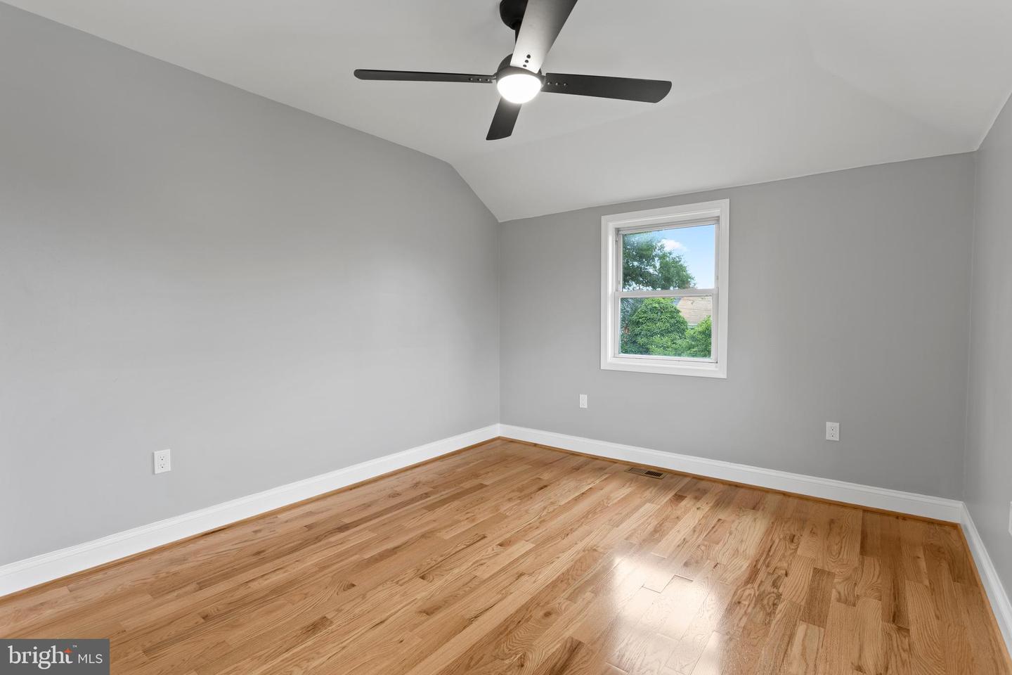 1358 Crofton Rd Property Photo 38