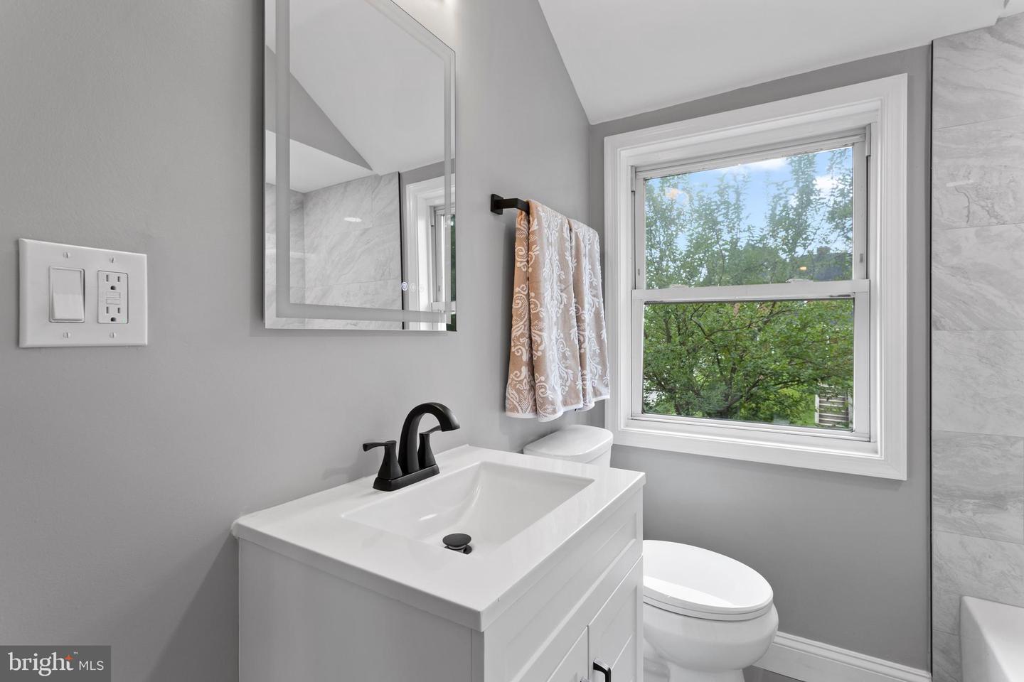 1358 Crofton Rd Property Photo 42