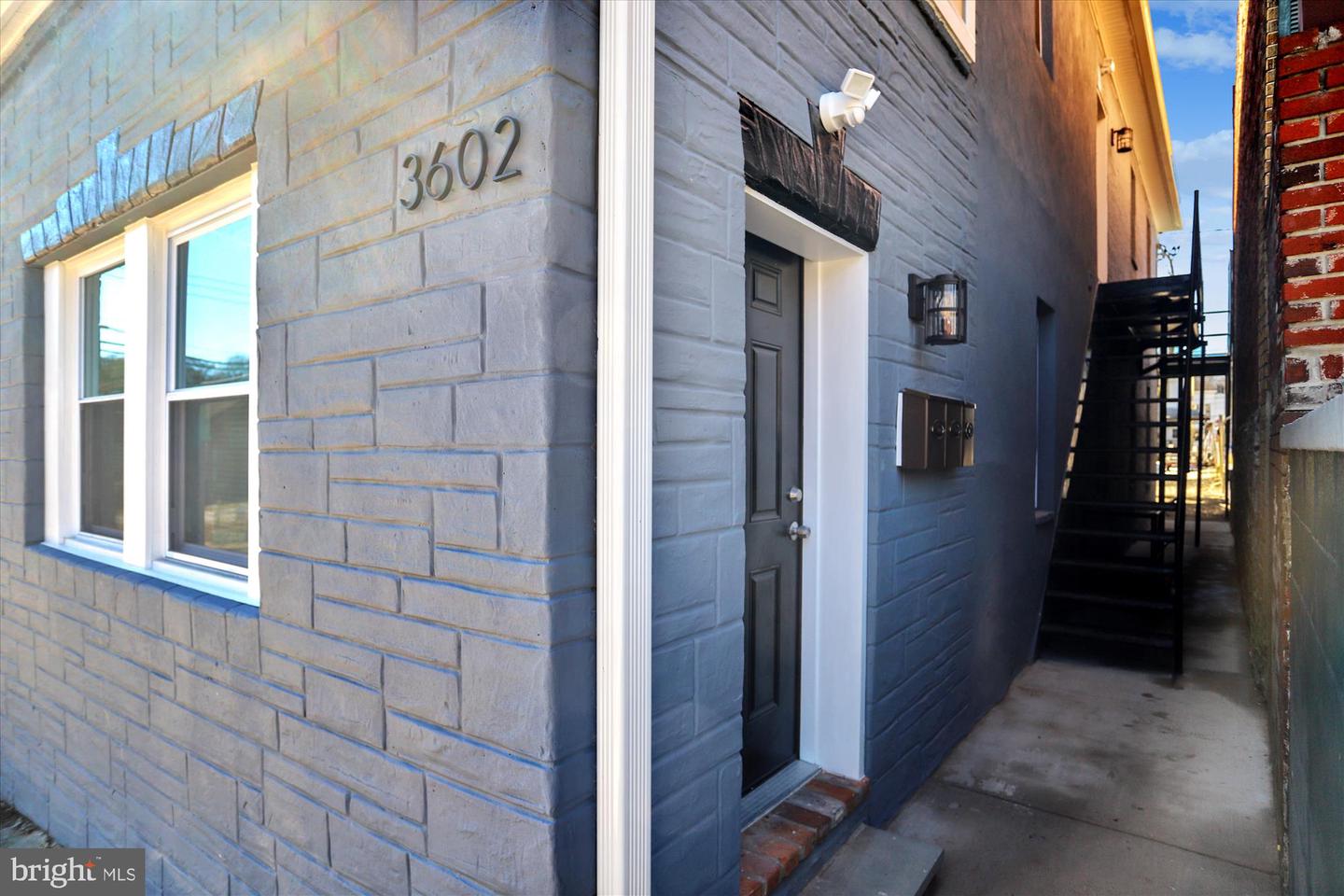 MDBA2227302 Property Photo 3