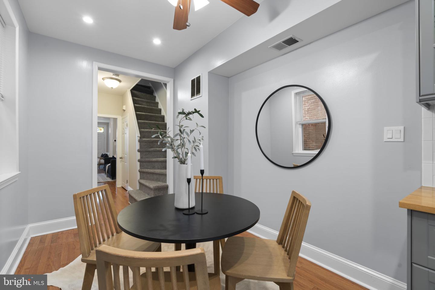 1253 William St Property Photo 8