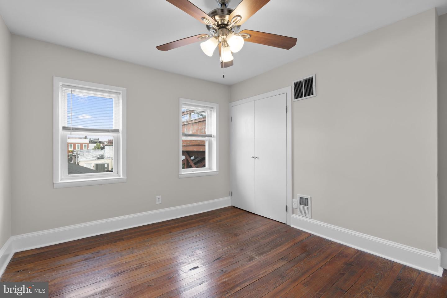 1253 William St Property Photo 34